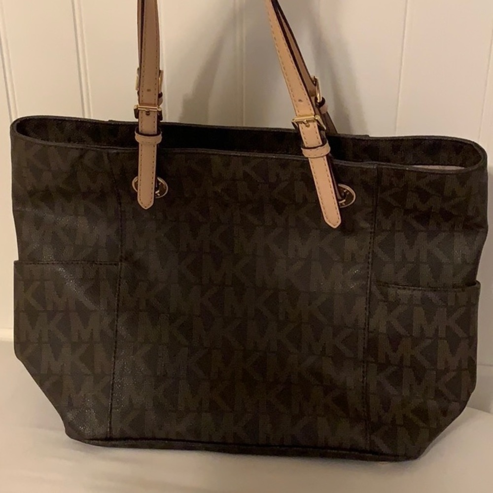 Michael Kors Logo Tote/ Purse
